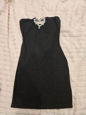 SHEIN Black Strapless Mini Dress with Rhinestone Heart Detail
